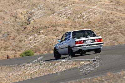 media/Oct-01-2022-Team Topak Racing (Sat) [[f860fb51be]]/2-Inter Low 2/session 1 turn 3/